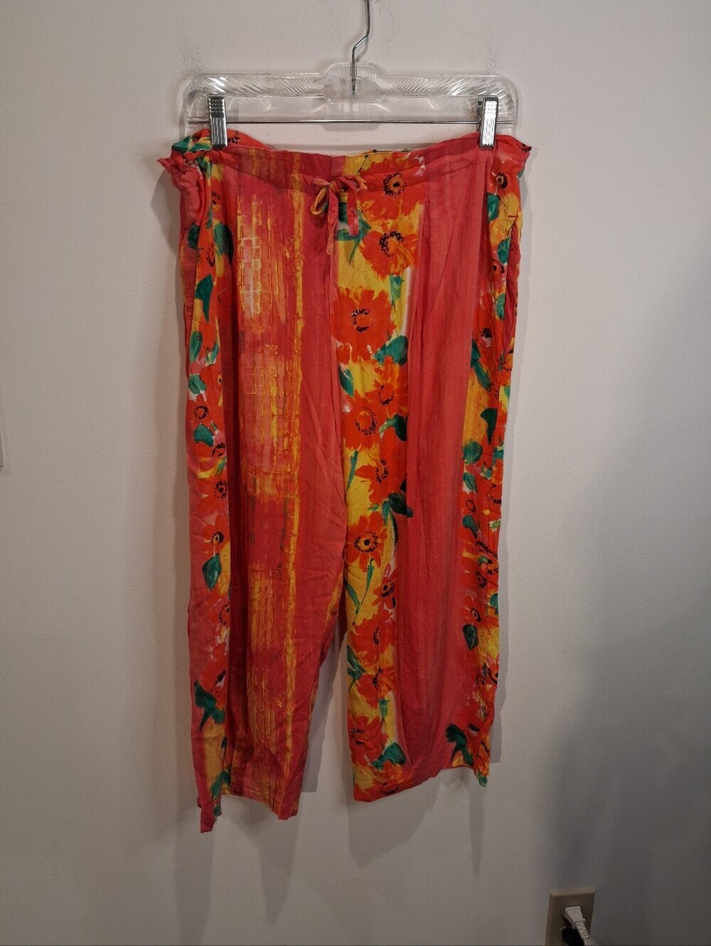 Jams World Size M Beachy Fire Daisy Rayon Pants FLAWED